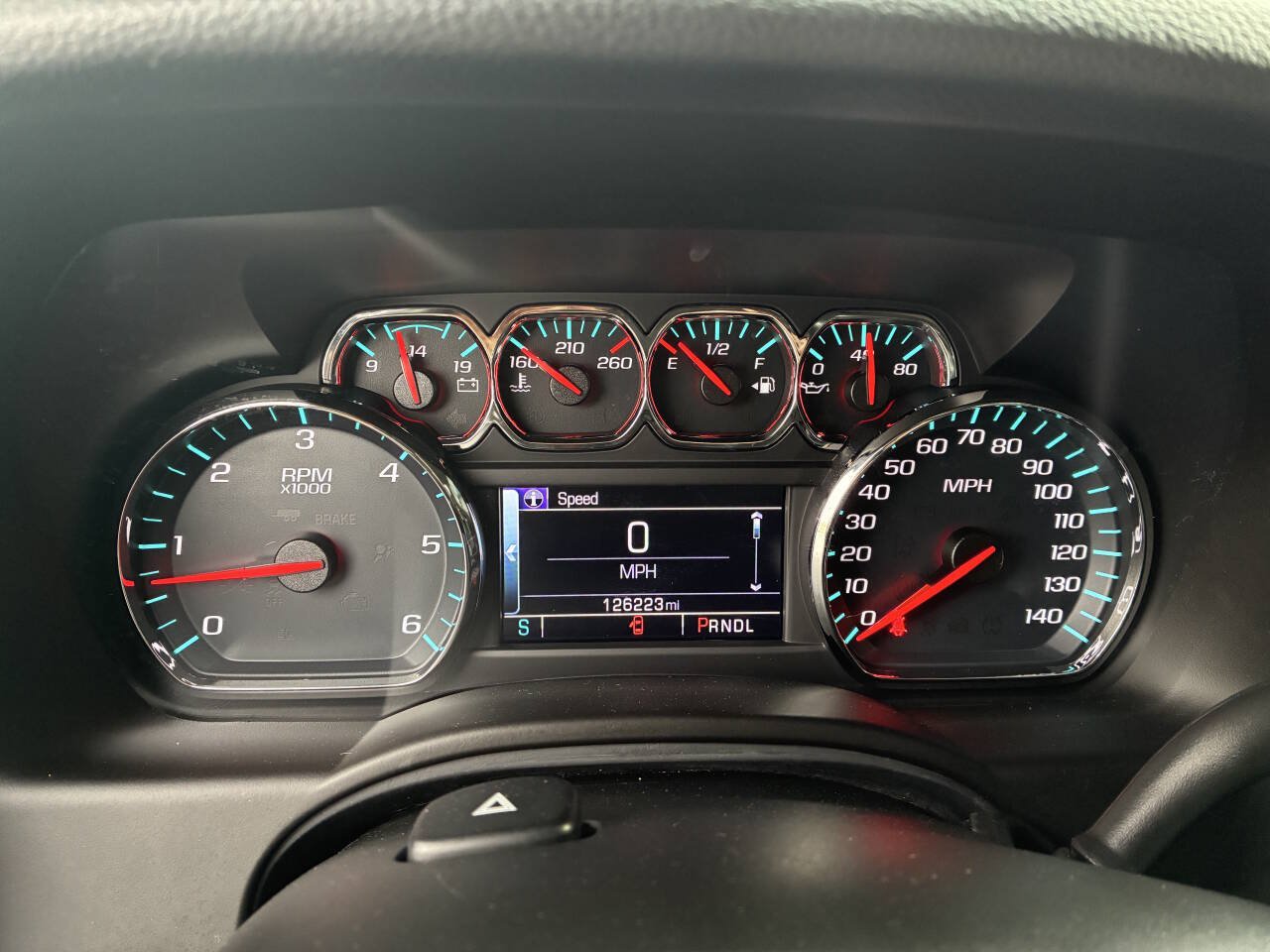 Used 2017 GMC Yukon SLE w/ SLE Value Package AWD/4WD image 4