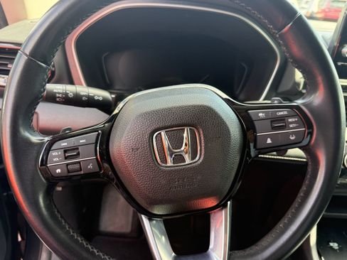 Used 2024 Honda Pilot Touring image 12