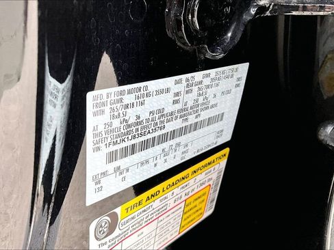 Certified 2025 Ford Expedition Max Active image 32