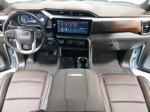 New 2026 GMC Sierra 3500 Denali w/ Denali Reserve Package image 9