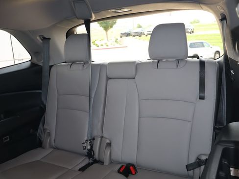 Used 2022 Honda Pilot Elite image 40