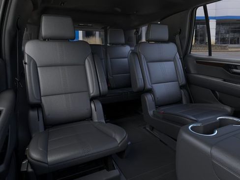 New 2026 Chevrolet Tahoe High Country AWD/4WD image 17