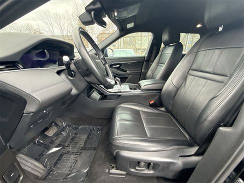 Used 2020 Land Rover Range Rover Evoque SE image 13