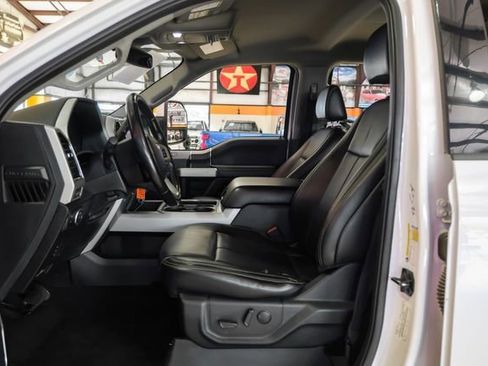 Used 2021 Ford F250 Lariat w/ Lariat Value Package AWD/4WD image 5