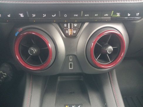 Used 2020 Chevrolet Blazer RS image 23