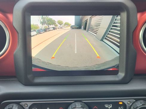 Used 2020 Jeep Wrangler Unlimited Rubicon AWD/4WD image 17