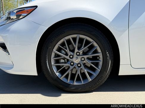 Used 2018 Lexus ES 350 w/ Navigation System Package image 10