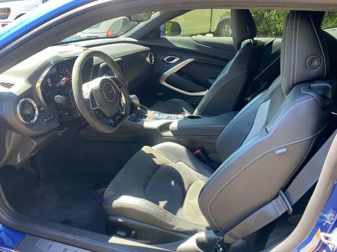 Used 2021 Chevrolet Camaro SS RWD image 10