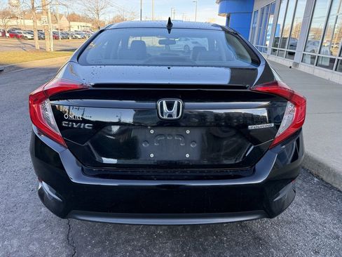 Used 2016 Honda Civic Touring image 7
