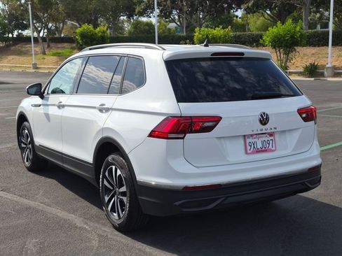Used 2022 Volkswagen Tiguan S FWD image 8
