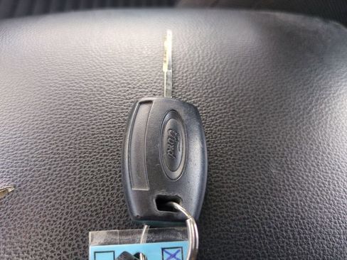 Used 2021 Ford Ranger XL image 32