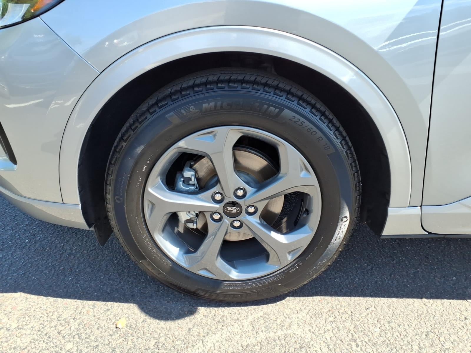 Certified 2024 Ford Escape ST-Line w/ Tech Pack #1 FWD image 9