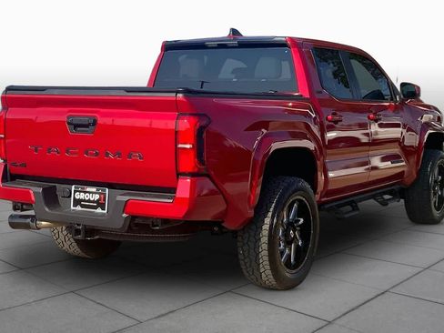 Used 2025 Toyota Tacoma SR5 AWD/4WD image 13