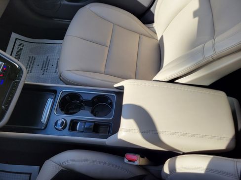 Certified 2022 Lincoln Corsair AWD w/ Equipment Group 101A image 13