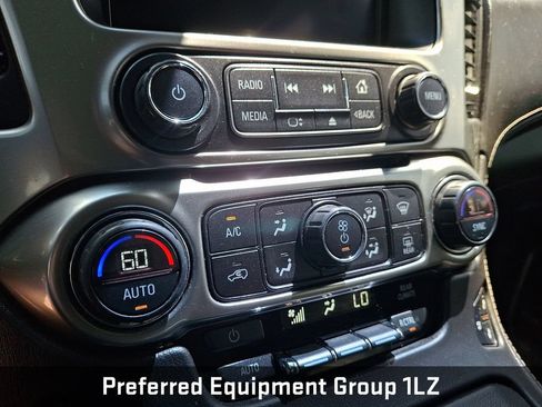 Used 2016 Chevrolet Tahoe LTZ AWD/4WD image 17
