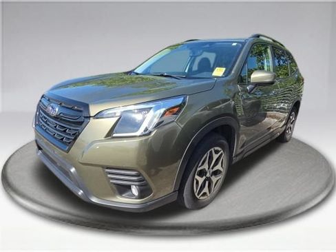 Used 2023 Subaru Forester Premium AWD/4WD image 15