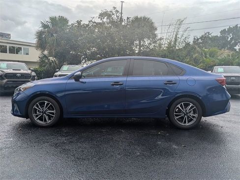 Used 2023 Kia Forte LXS w/ LXS Technology Package image 7