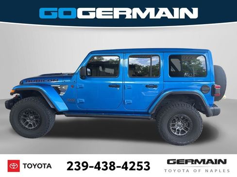 Used 2022 Jeep Wrangler Unlimited Rubicon w/ Xtreme Recon 35" Tire Package AWD/4WD image 3