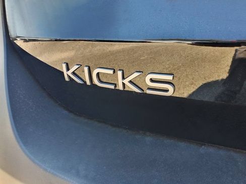 New 2026 Nissan Kicks SV w/ Charging Package FWD image 9