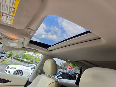 Used 2019 INFINITI QX60 Luxe w/ Sensory Package image 5