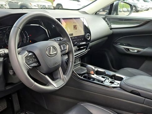 Used 2024 Lexus NX 250 FWD image 15