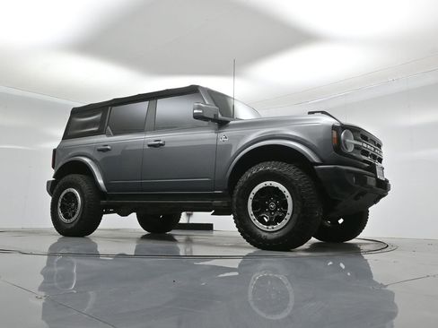 Certified 2021 Ford Bronco Outer Banks image 4