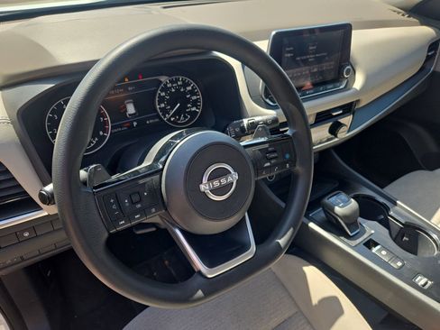 Used 2023 Nissan Rogue SV FWD image 10