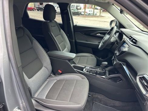 Used 2023 Chevrolet TrailBlazer LT w/ Convenience Package AWD/4WD image 31