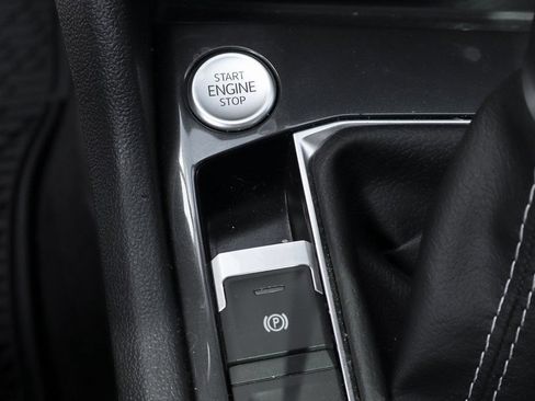 Used 2024 Volkswagen Tiguan SE R-Line FWD image 35