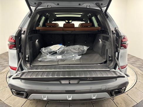 New 2026 BMW X5 xDrive50e w/ M Sport Package AWD/4WD image 21