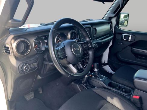 Used 2019 Jeep Wrangler Unlimited Sport S AWD/4WD image 18