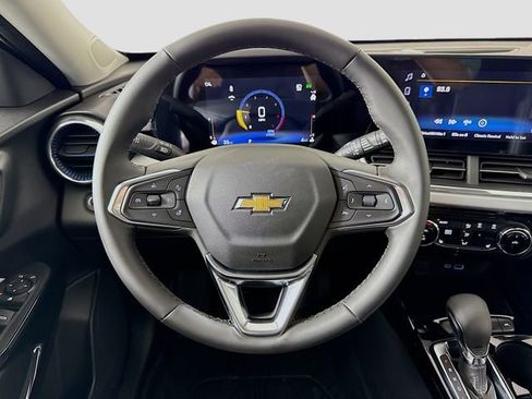 New 2026 Chevrolet Trax LT image 11