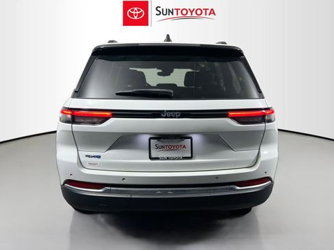 Used 2022 Jeep Grand Cherokee Limited 4xe image 5