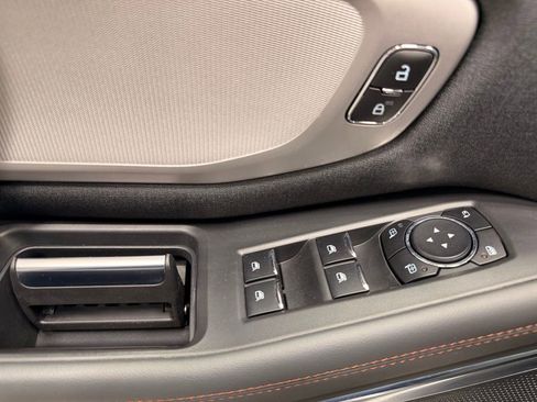 Used 2025 Ford Expedition Active image 25