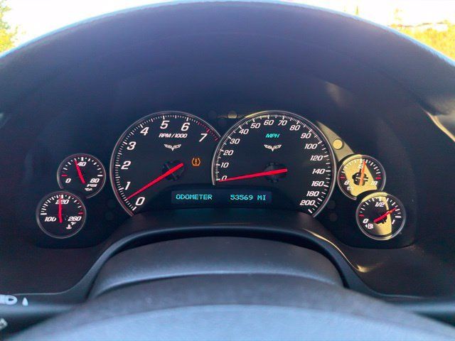 Used 2006 Chevrolet Corvette Convertible w/ Preferred Equipment Group RWD image 12