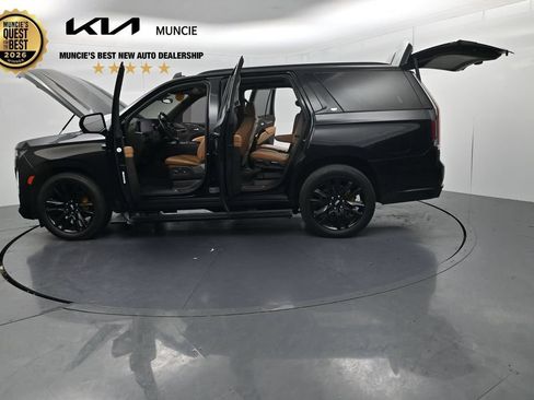 Used 2021 Cadillac Escalade Sport w/ Driver Assist Tech Package AWD/4WD image 70
