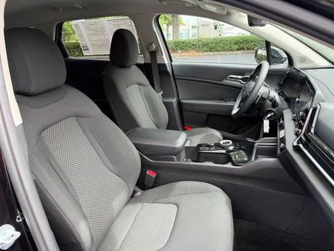 Certified 2023 Kia Sportage LX AWD/4WD image 28