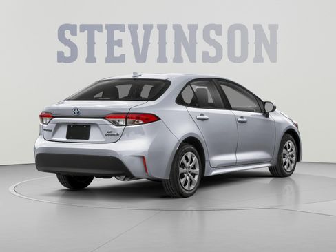 Used 2023 Toyota Corolla LE AWD/4WD image 2