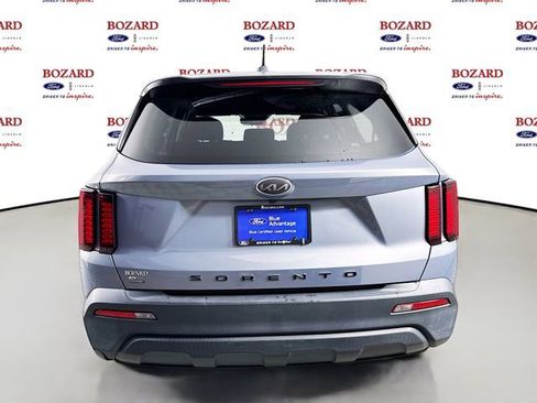 Used 2021 Kia Sorento LX image 7