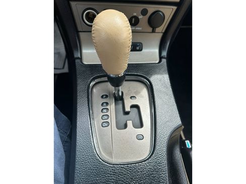 Used 2004 Ford Thunderbird RWD image 24