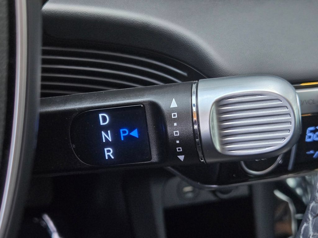 Used 2024 Hyundai Ioniq 5 SE RWD image 25