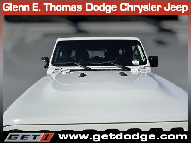 Certified 2022 Jeep Wrangler Unlimited Sport AWD/4WD image 5