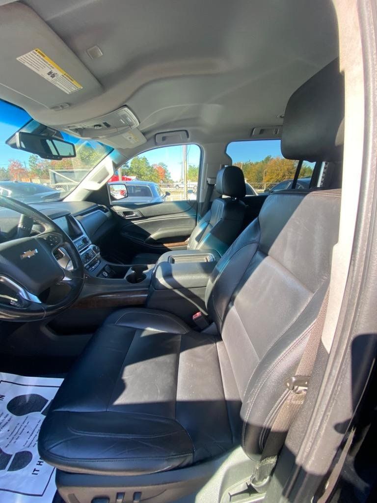 Used 2018 Chevrolet Suburban LT AWD/4WD image 16