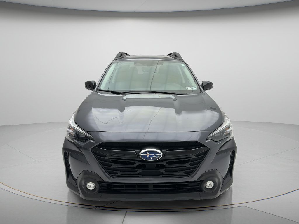 Used 2025 Subaru Outback Onyx Edition AWD/4WD image 2