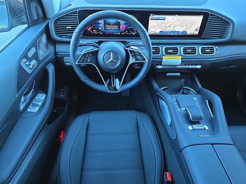 Certified 2026 Mercedes-Benz GLS 450 4MATIC image 12