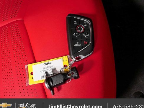 Used 2024 Chevrolet Corvette Z06 w/ Z07 Performance Package RWD image 22