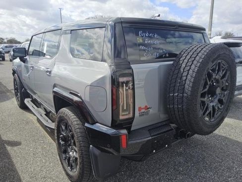 Used 2024 GMC Hummer EV 2X w/ LPO, Illumination Package image 7