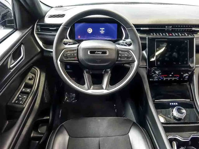 Used 2023 Jeep Grand Cherokee L Altitude AWD/4WD image 18