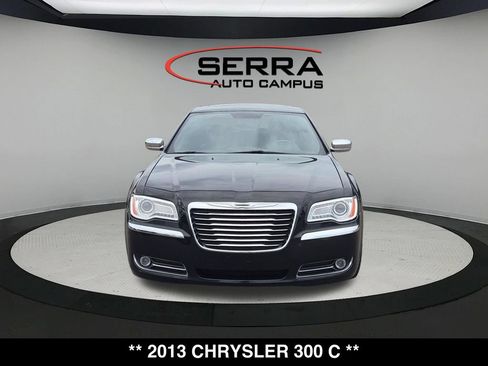 Used 2013 Chrysler 300 C RWD image 8