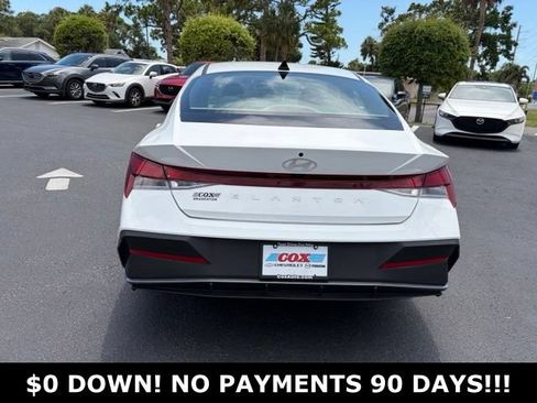 Used 2024 Hyundai Elantra SEL FWD image 5